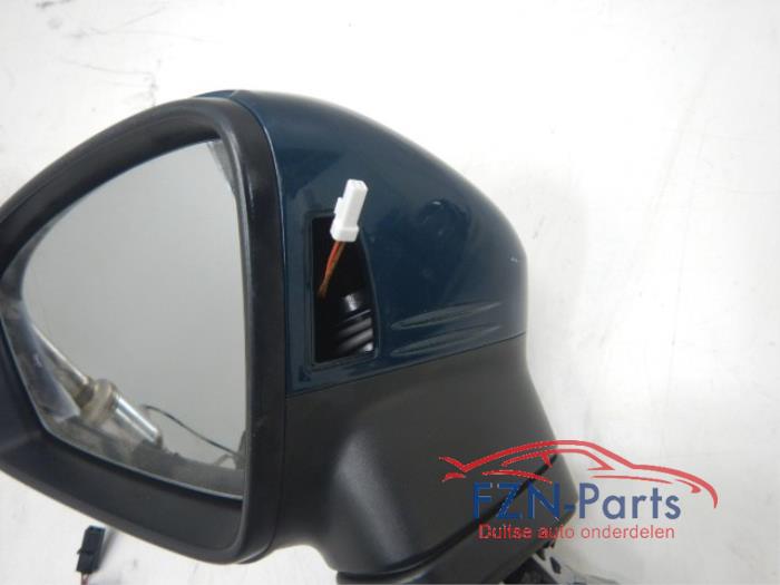 VW Tiguan 5NA Spiegel Links L Side-assist Inklapbaar 11-Draads Elektrisch verstel verwarm en inklapbaar Home comingMist side-assist lampjeKleur: LP5J Nightshade blueSpiegelkap met gebruikerssporenZij buiten spiegel huis inklap inklapbaar 2.0 TDI