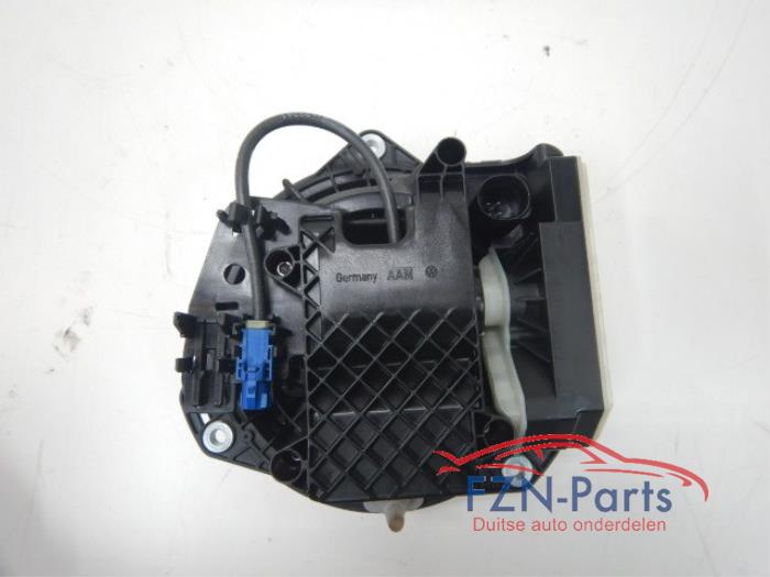 VW Passat B8 Achterklep Opener met Camera