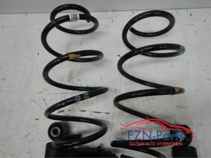 VW Caddy 2K7 Verenset Voor-Achterzijde