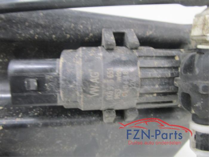Ruitensproeiertank voor Volkswagen Transporter (22739255)