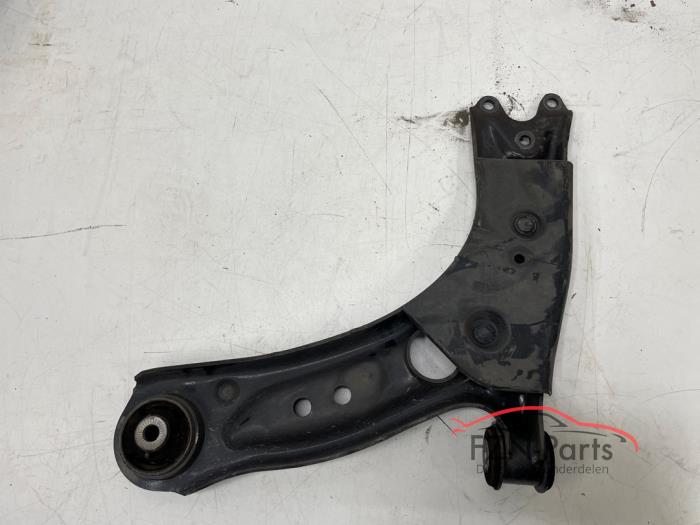 VW Golf 8 Draagarm Rechts