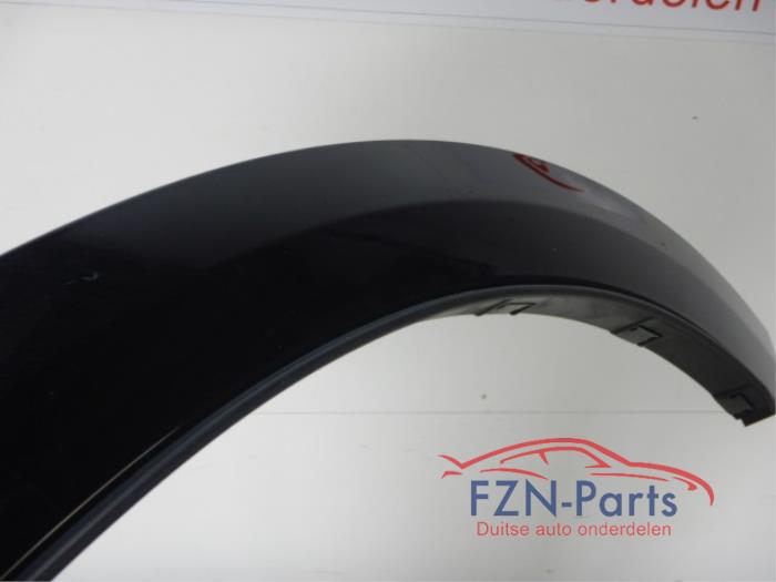 Wielrand achter Audi Q8 (22740819)