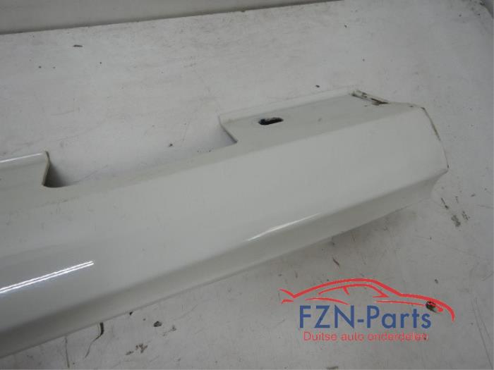 Zijskirt links Mercedes B-Klasse (22727564)
