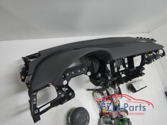 Airbag set + dashboard Audi A8 (22727715)