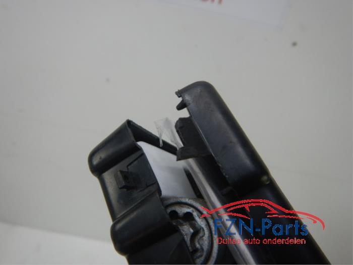 Mercedes-Benz C-Klasse W205 C63 Wielboutenset+ Sloten B