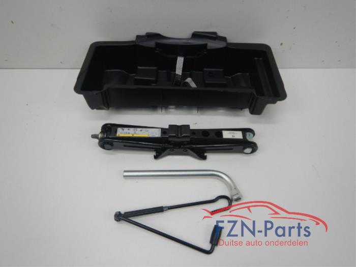 Audi A4 8W5 Sedan Krik Set
