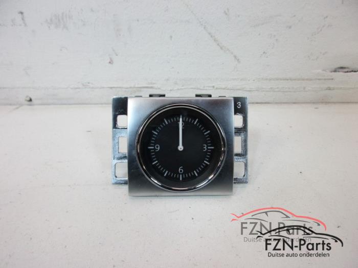 Uurwerk Volkswagen Passat (22741063)