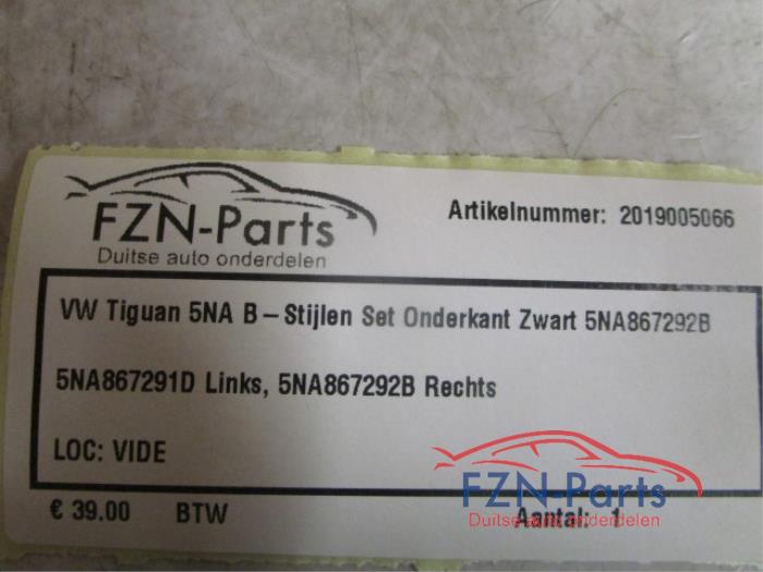 VW Tiguan 5NA B - Stijlen Set Onderkant Zwart