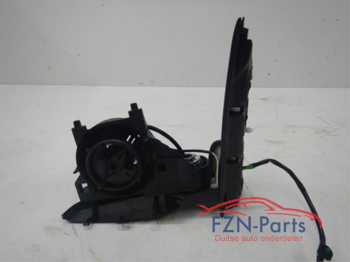 VW Caddy 2K5 Spiegel Links