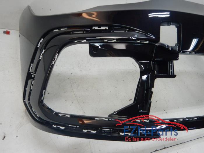 VW Golf 8 R-Line Voorbumper LC9X Deep Black Pearl