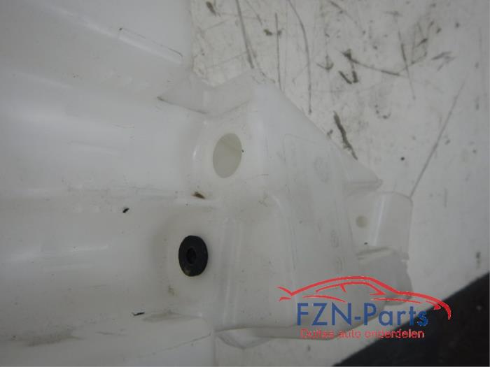Ruitensproeiertank voor Audi A7 (22740371)