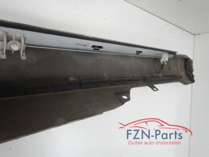 Audi A8 4H Sideskirt Rechts