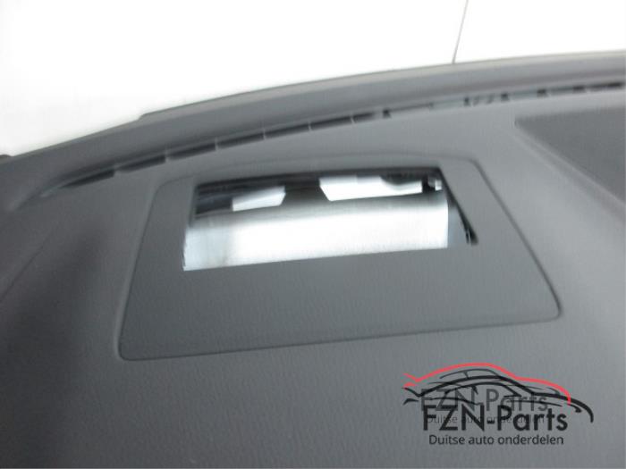 VW Passat B8 Airbagset Head-up Display