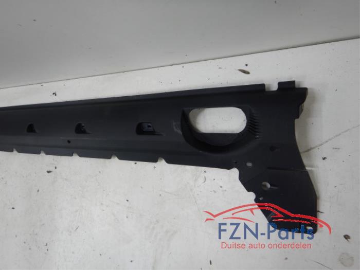 Zijskirt links Audi E-Tron (22727568)