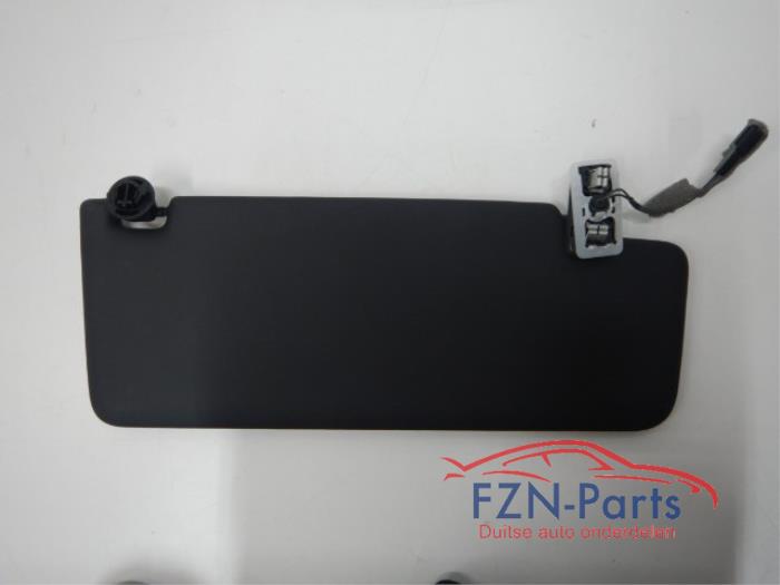 VW Tiguan 571 Zonneklep Zwart links