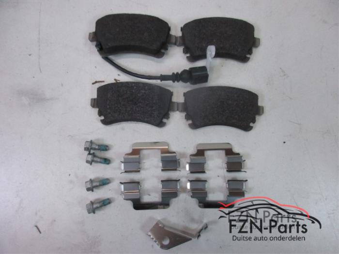 Remblok achter Volkswagen Transporter (22741943)