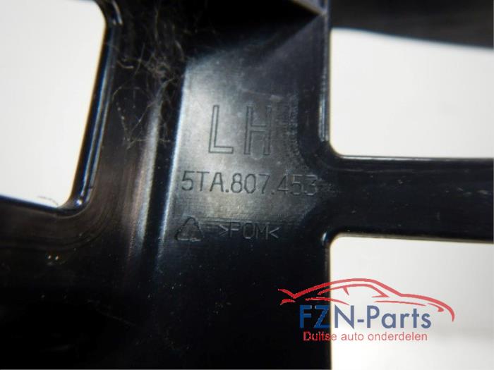 Diversen Volkswagen Touran (22738719)