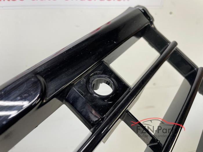 Bumper Rooster Volkswagen Golf (22921920)