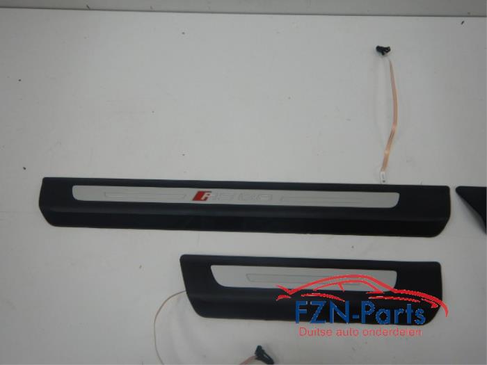 Sierstrip Audi Q8 (22741050)