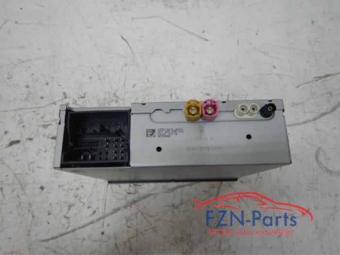 VW Passat B8 Regelapparaat Radio Navigatie