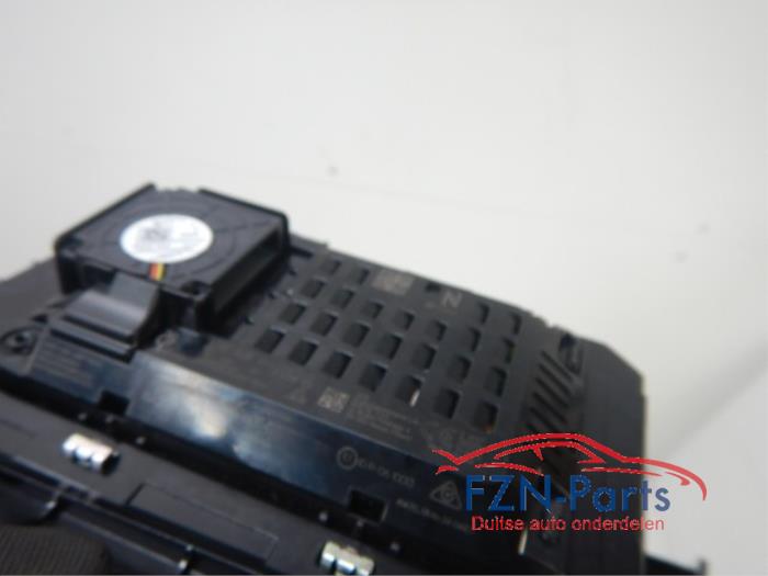 VW Golf 8 Facelift Middenconsole Inleg Hoogglans Draadloos