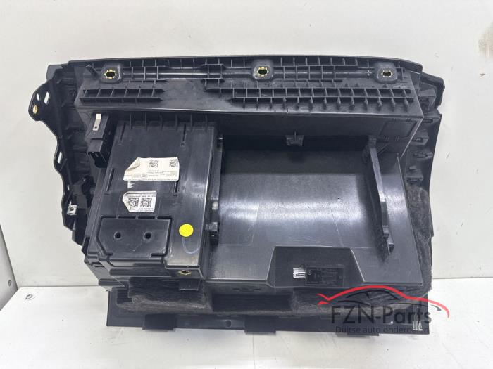 Audi A6 4K Dashboardkastje Met Slot