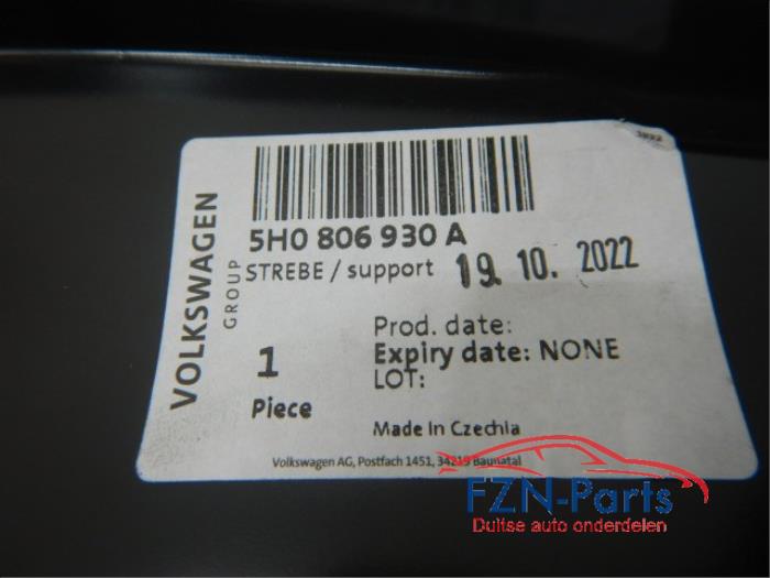 VW Golf 8 Koplamphouder Set L + R