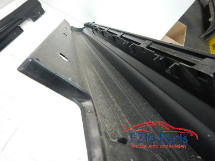 Zijskirt rechts Mercedes CLS-Klasse (22739708)