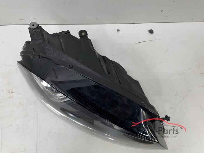 Koplamp rechts Volkswagen Golf (22906563)