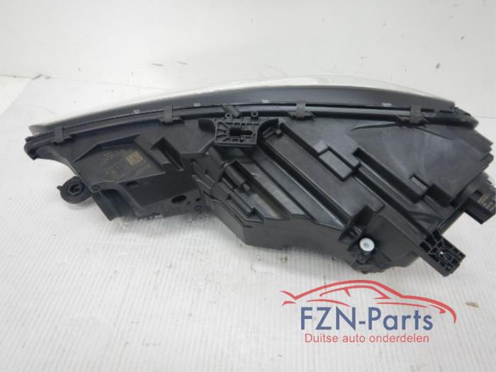 Audi A4 8W Facelift Koplamp VOLLED Rechts