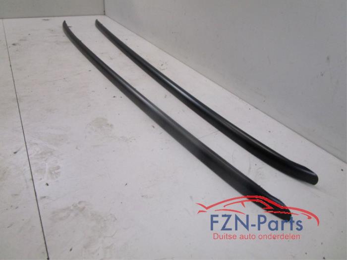 VW Passat B8 3G Variant Dakdragers Set L+R Mat Zwart