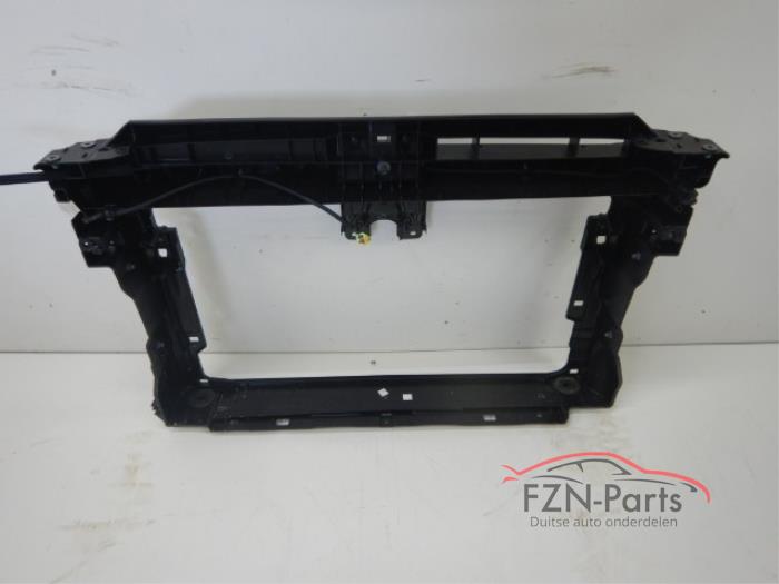 VW Touran 5TA Front met sloten