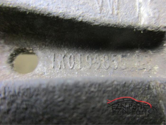 Motorsteun Volkswagen Golf (22736676)