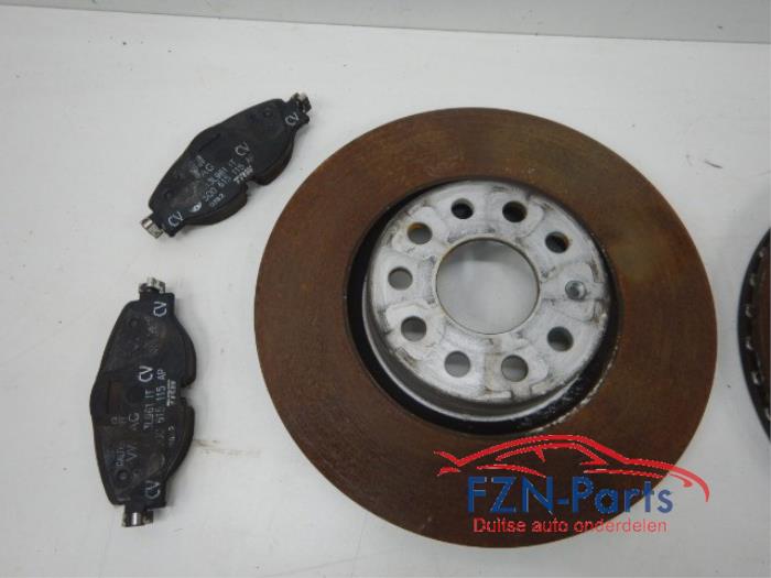 VW Golf 7 Remset Remschijven Remblokken