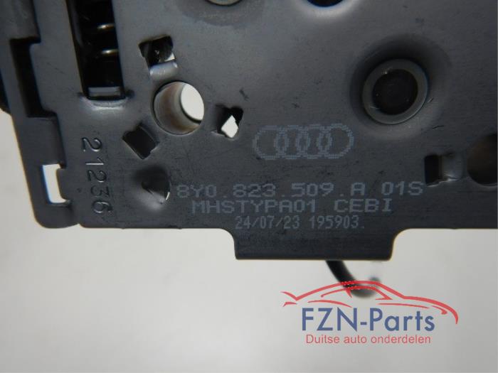 Audi A3 / RS3 8Y Motorkapslot L / R