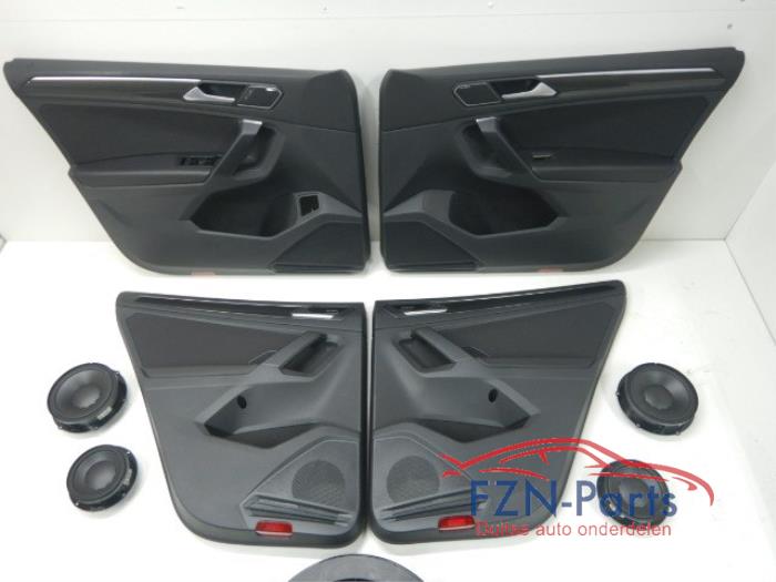 VW Tiguan 5NA Deurpanelen Leer-Stof Dynaudio Speaker set