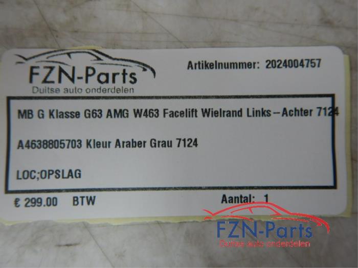 Wielrand achter Mercedes G-Klasse (22739398)