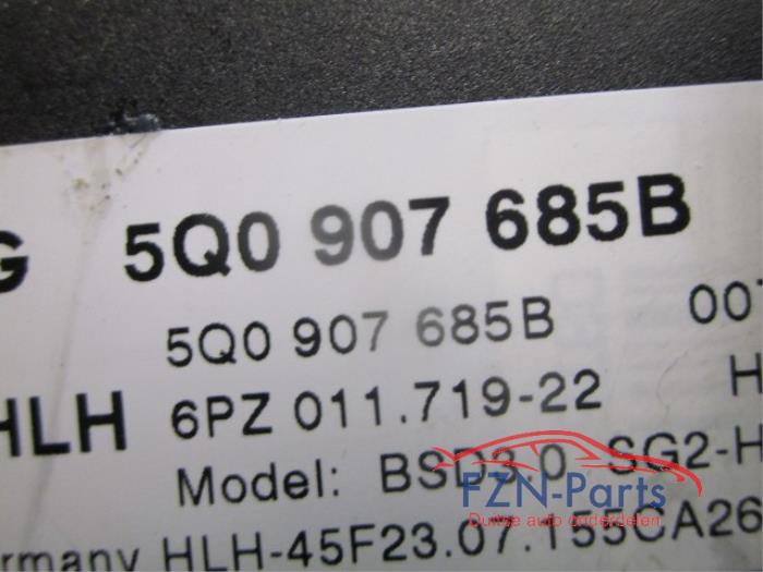VW Sportsvan Side Assist Module Links Dodehoek sensor