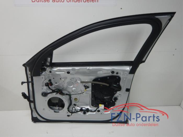 Portier 4Deurs rechts-voor Audi A8 (22744498)