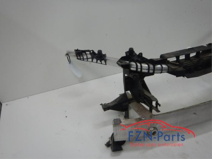 Frontdeel steun Mercedes B-Klasse (22740209)