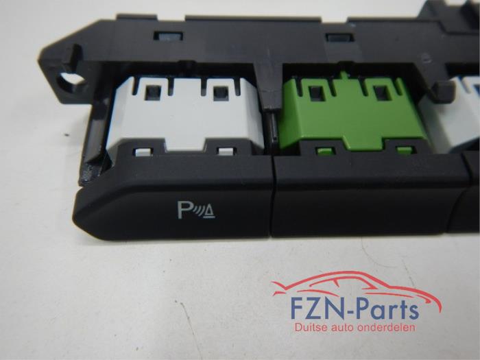 VW Passat B8 schakelaars dashboard midden