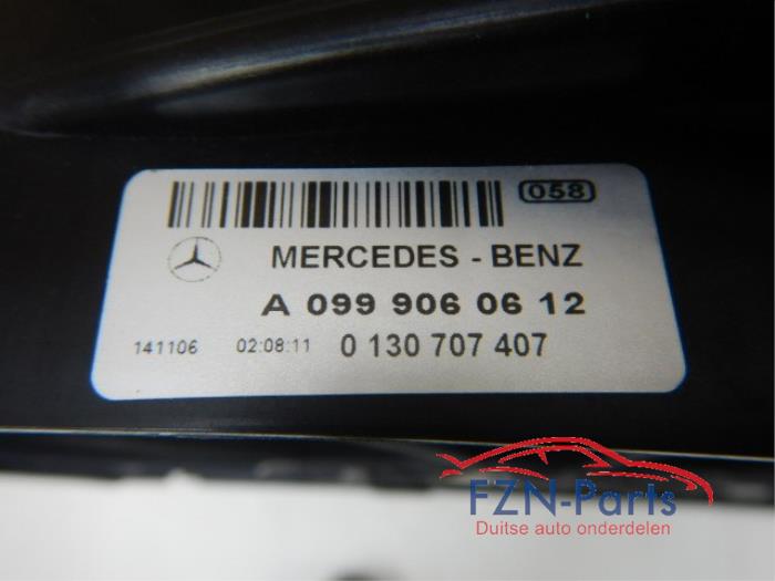 Mercedes-Benz S-Klasse W222 Koelventilator A0999060612 NIEUW A0999060612 NIEUWKoel ven ventilator koeling motor S 560 e (222.173) 139287 01-10-2018 01-07-2020
S 650 Maybach (222.980) 147532 01-03-2019 01-07-2020
S 600 Maybach (222.976) 109488 01-12-2014 01-11-2018
S 300 BlueTEC Hybrid / h (222.004, 222.104) 100752 01-02-2014 01-05-2017
S 650 Maybach (222.980) 128014 01-07-2017 01-07-2020
S 350 BlueTEC 4-matic (222.133) 100762 01-02-2014 01-05-2017
S 560 Maybach 4-matic (222.986) 127332 01-07-2017 01-07-2020
AMG S 63 4-matic+ (222.188) 127331 01-05-2017 01-07-2020
S 350 BlueTEC / d (222.132, 222.032, 222.123)