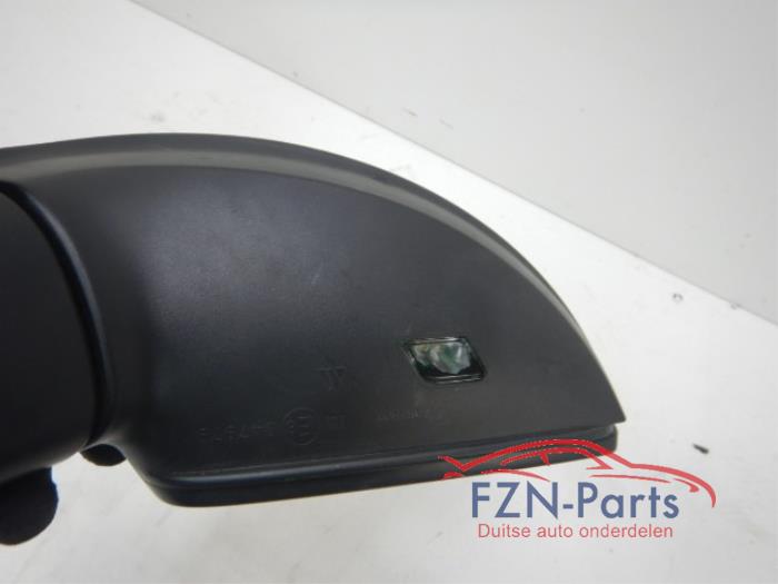 VW Tiguan 5NA Spiegel Links L Inklapbaar Side-assist 11-draads Elektrisch verstel verwarm en inklapbaarHome comingmist side assist lampjeKleur: LD5K Lapiz blueZij buiten spiegel links linker