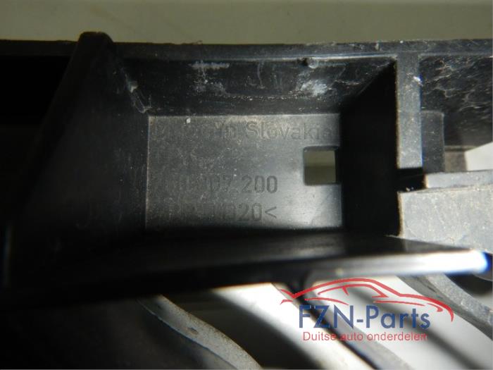 VW Touareg 760 Bumper Geleider Voor