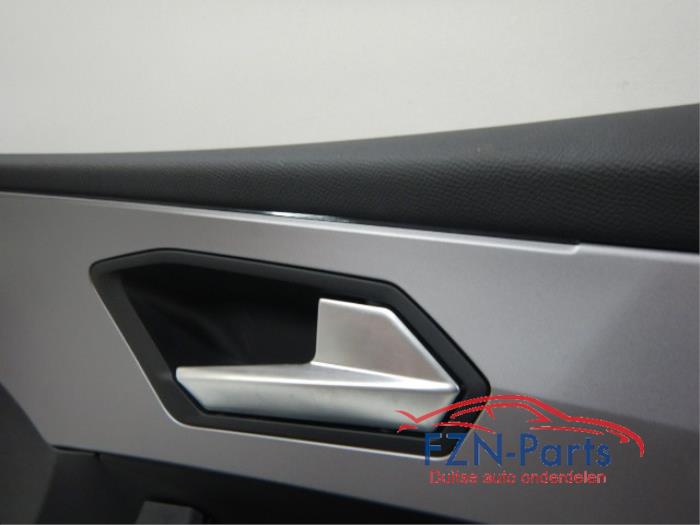 Portierbekleding 4Deurs rechts-voor Seat Leon (22745426)