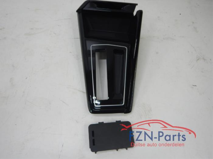 VW Golf 8 Facelift Middenconsole Inleg Hoogglans Draadloos Opladen