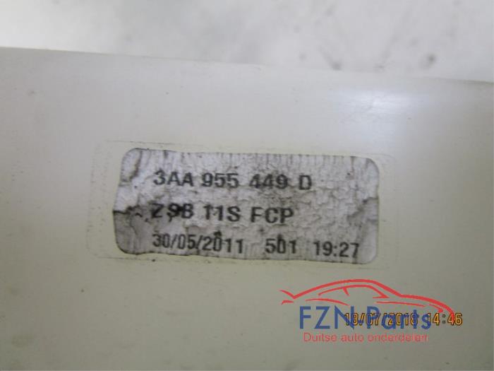 Ruitensproeiertank voor Volkswagen Passat (22739497)