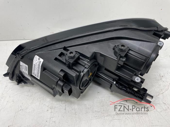 VW Sharan 7N Koplamp Xenon Rechts Oortje gebroken
