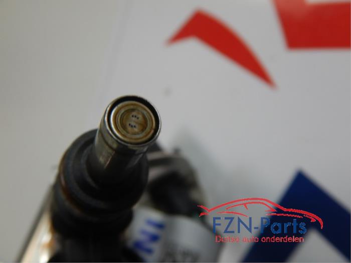 Injector (benzine injectie) Audi A3 (22744820)