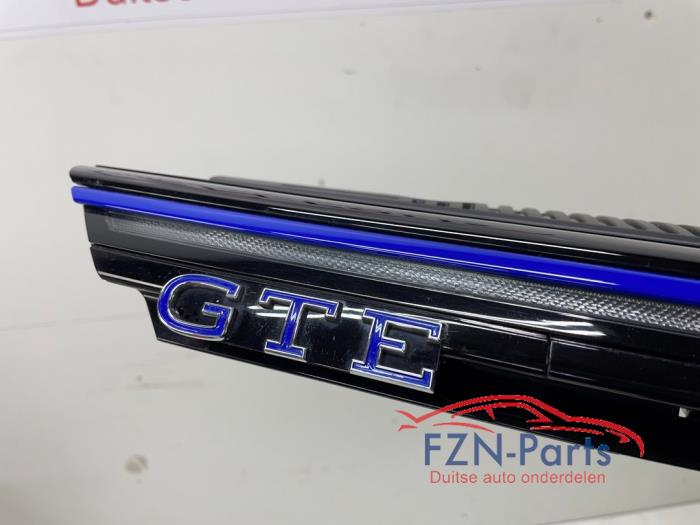 VW Golf 8 GTE Grille Hoogglans Zwart ACC Verlicht